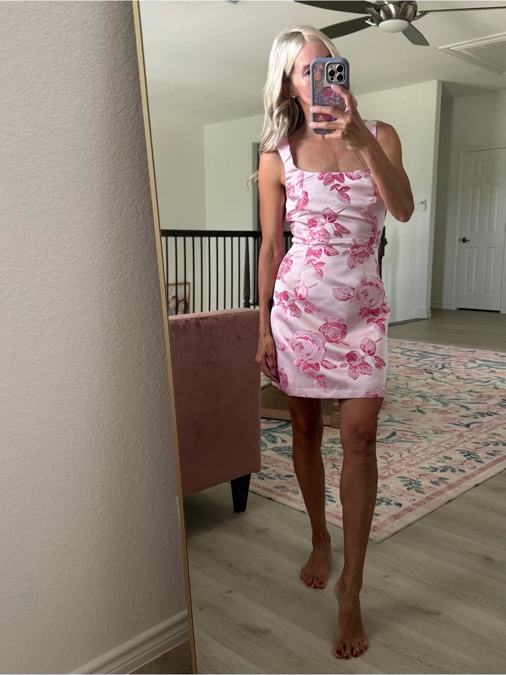 Pink women’s cocktail dress xs lulus